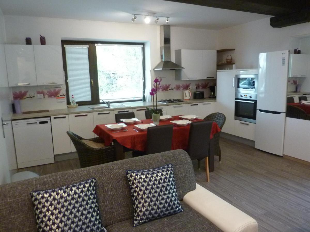 Velky Apartman V Rodinnom Dvojdome, Free Parking Kosice Ngoại thất bức ảnh