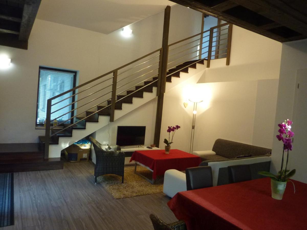 Velky Apartman V Rodinnom Dvojdome, Free Parking Kosice Ngoại thất bức ảnh